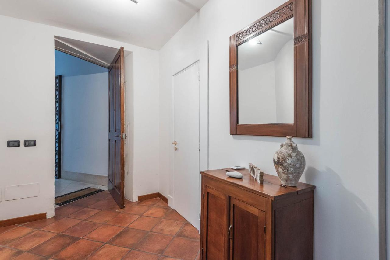 Terzo Campanello - Terrazza Nel Centro Storico Apartment เลชเช ภายนอก รูปภาพ