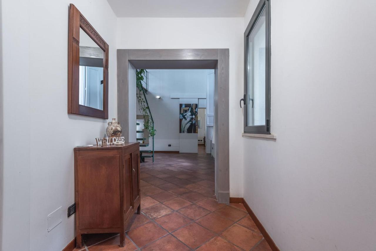 Terzo Campanello - Terrazza Nel Centro Storico Apartment เลชเช ภายนอก รูปภาพ