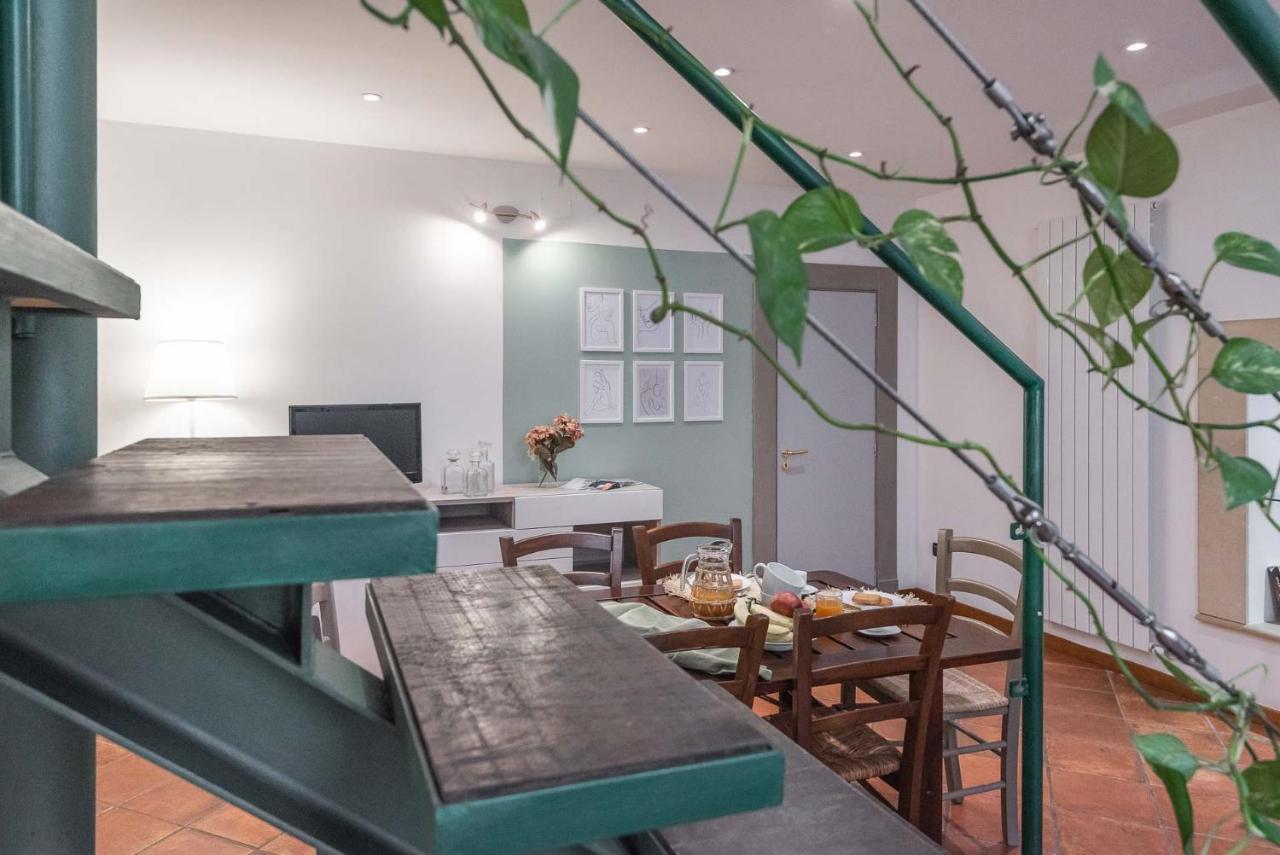 Terzo Campanello - Terrazza Nel Centro Storico Apartment เลชเช ภายนอก รูปภาพ