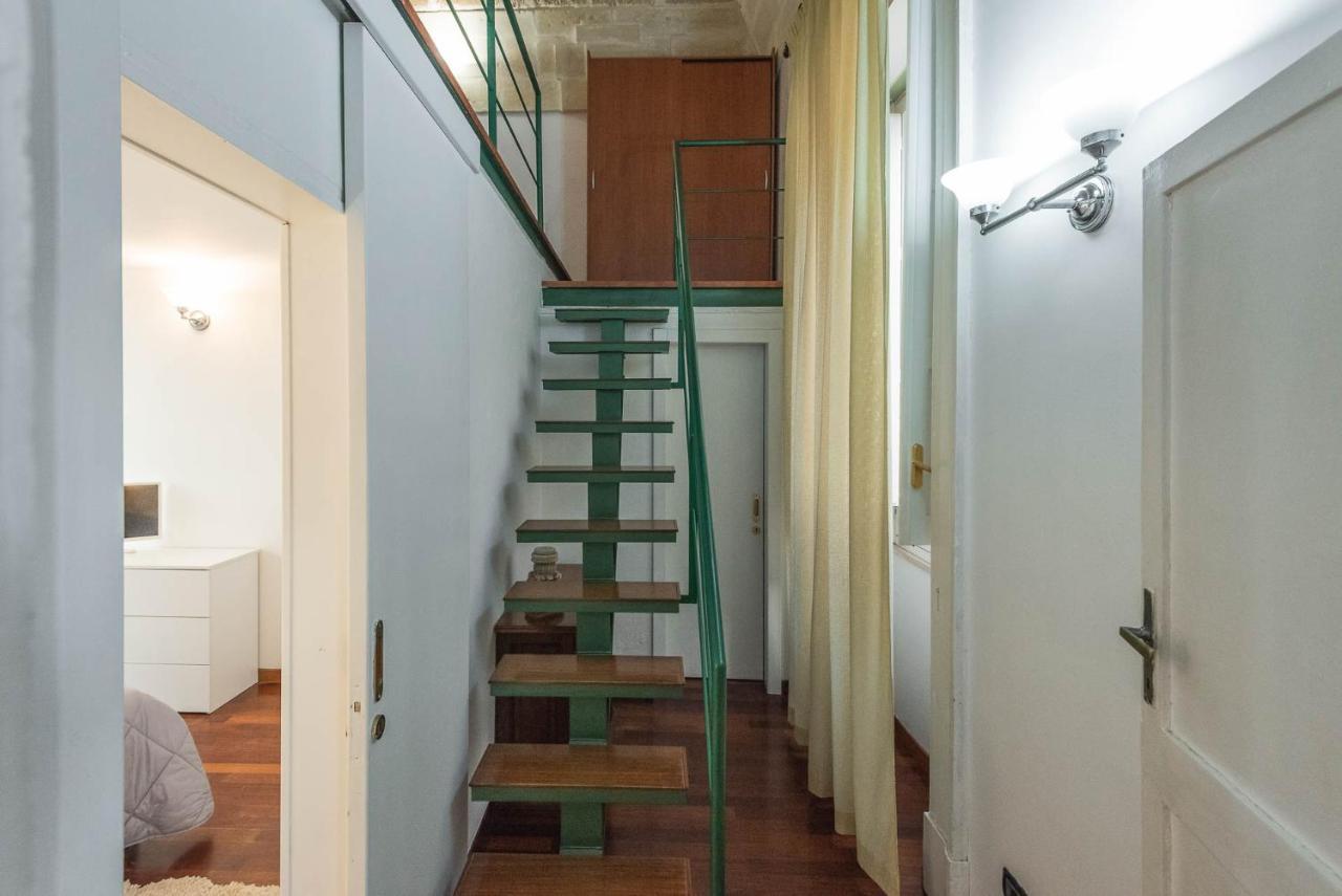 Terzo Campanello - Terrazza Nel Centro Storico Apartment เลชเช ภายนอก รูปภาพ