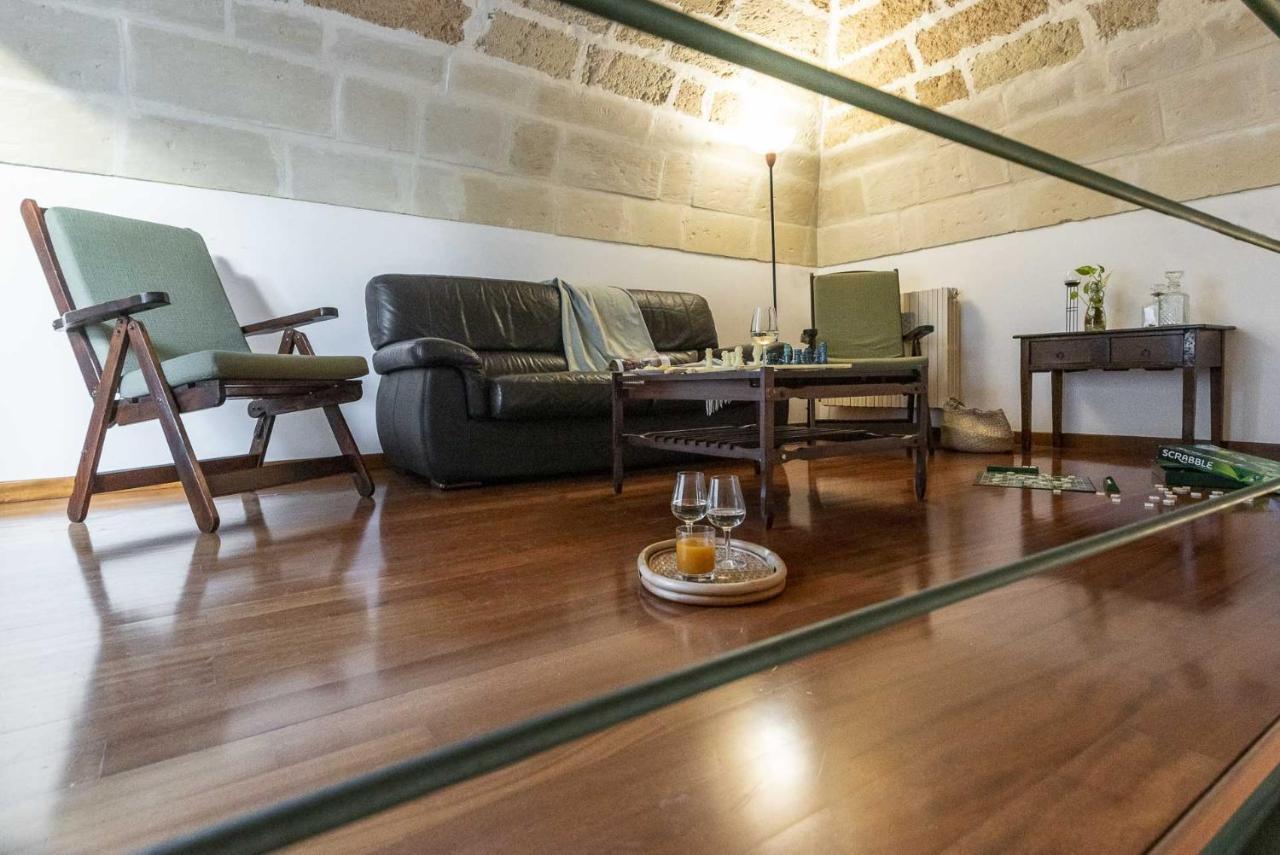 Terzo Campanello - Terrazza Nel Centro Storico Apartment เลชเช ภายนอก รูปภาพ