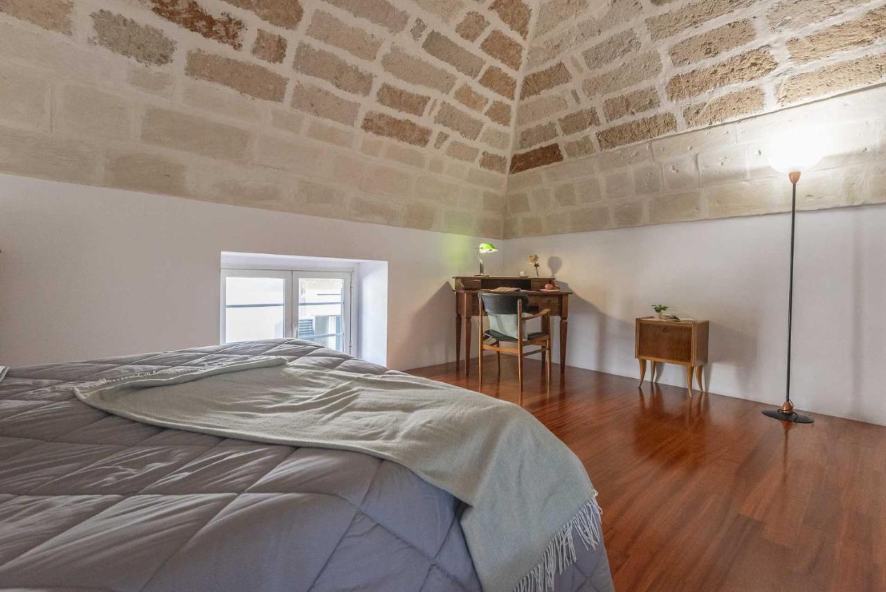 Terzo Campanello - Terrazza Nel Centro Storico Apartment เลชเช ภายนอก รูปภาพ